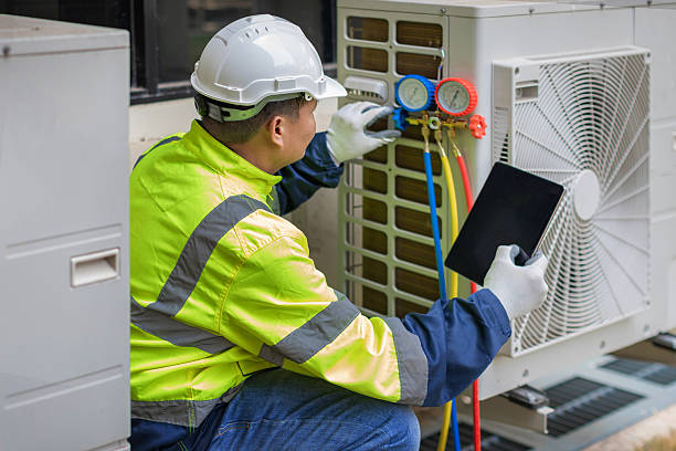 Professional Hvac Installation technician working in Verona, MS